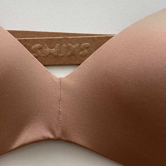 Skims wireless form push up bra -NWT - Picture 8 of 8
